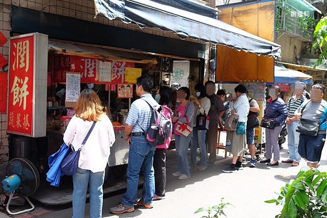 台北小吃 | 建國肉羹潤餅。低調巷弄內隱藏版，只賣一種主食，排隊人潮卻是多到止不住！(雙連站) @嘿!部落!