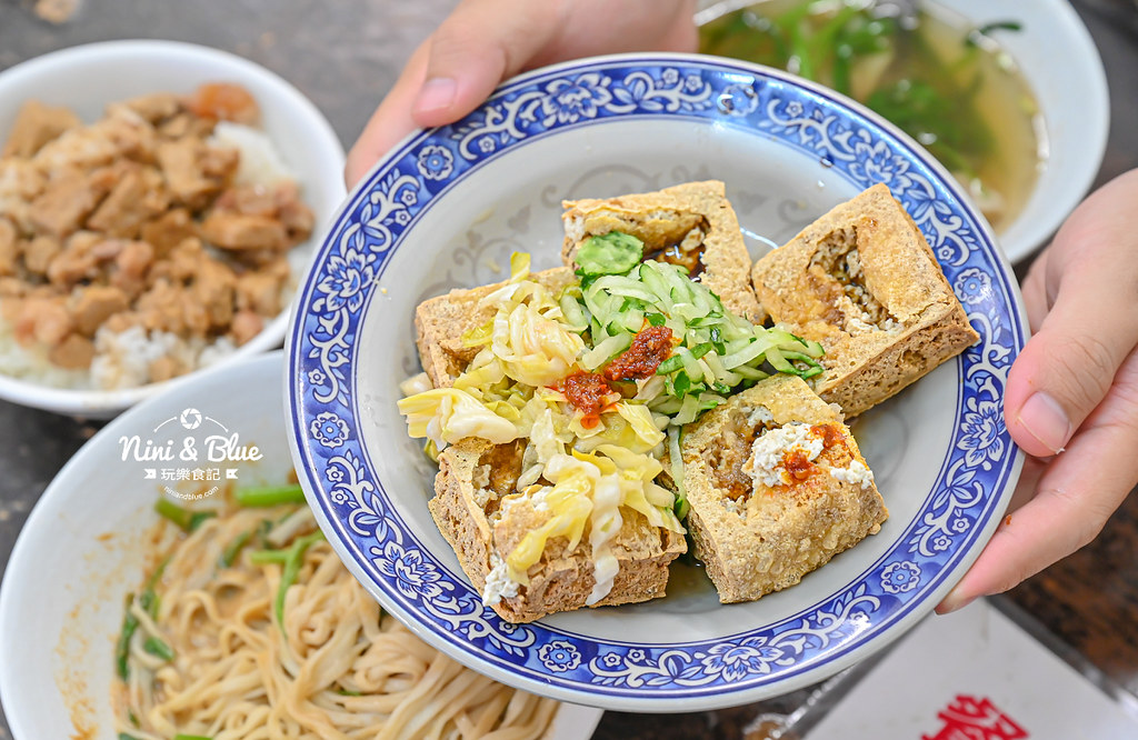 小醬臭豆腐古早麵 &#8211; 埔里美食小吃，臭豆腐和滷肉飯竟然可以搭在一起 @嘿!部落!