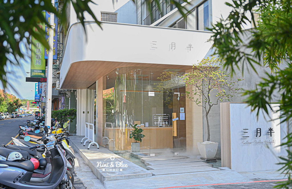 三月半 咖啡|南投草屯清水模清新風格簡餐店，咖啡、定食簡餐、下午茶