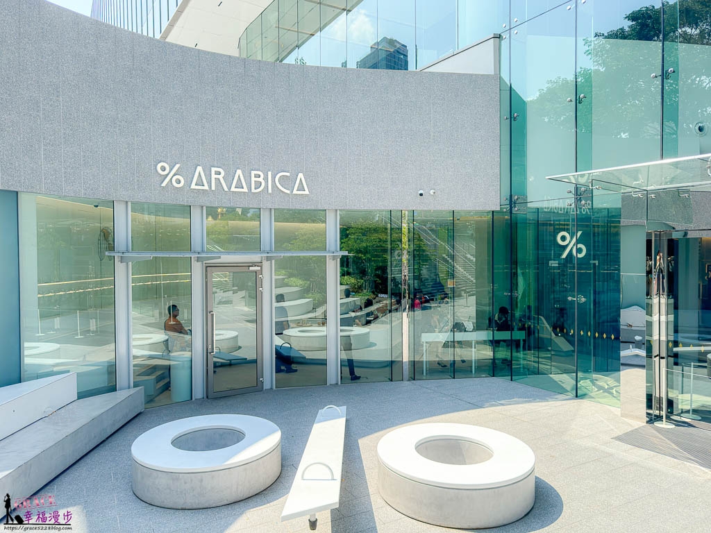 % Arabica Bangkok QSNCC｜曼谷泰國&#8211;知名的國際連鎖咖啡館，有著％造型的翹翹板是IG熱門打卡點 @嘿!部落!