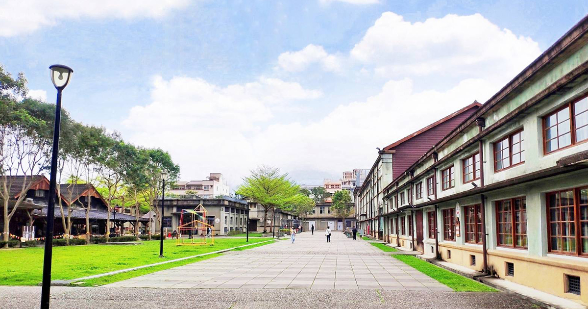 【花蓮景點】花蓮文化創意產業園區｜百年酒廠古蹟變身藝文新據點，假日還有特色文創市集 @嘿!部落!