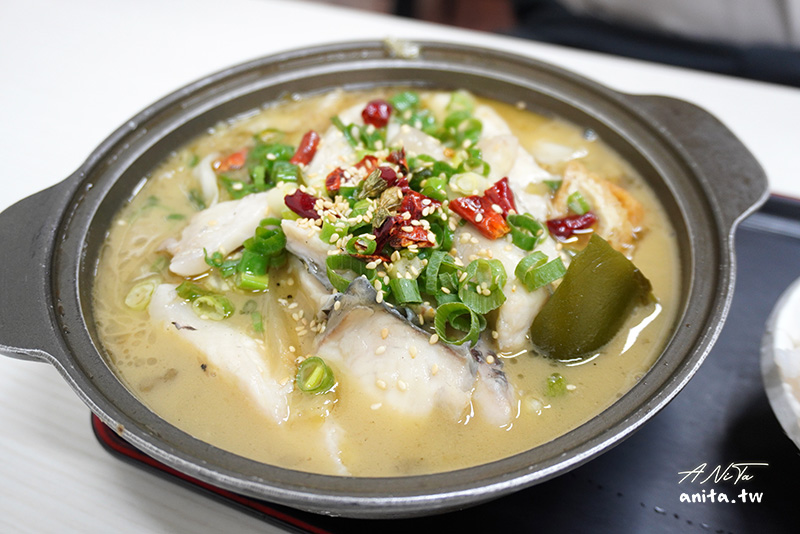 巴蜀江湖重慶小館｜道地的重慶口味，商業套餐讓你獨享酸菜魚、水煮魚、水煮牛肉，香辣重口味的乾鍋好過癮 @嘿!部落!