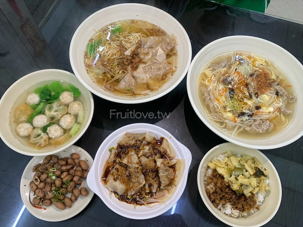 好口味飯麵小吃店〉台中外埔美食，平價又美味的小吃店，內用免費加麵一次