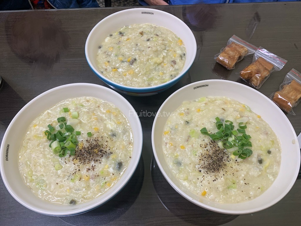 巧福粥品⟩台中烏日美食，台中粥品專賣店，多種粥品口味可選擇，配料豐富，還有附油條 @嘿!部落!