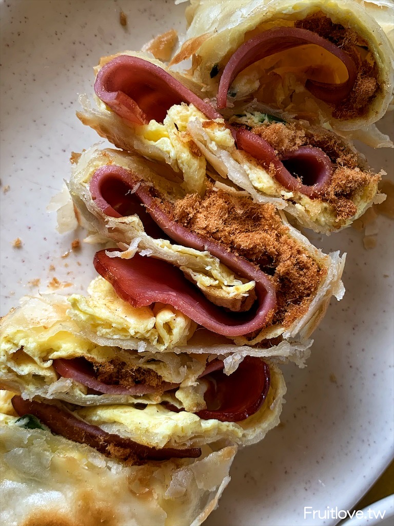 阿根早點(總店)⟩超級酥脆的蛋餅，酥而不油膩，超多口味可以選擇－台中西區美食/早餐 @嘿!部落!