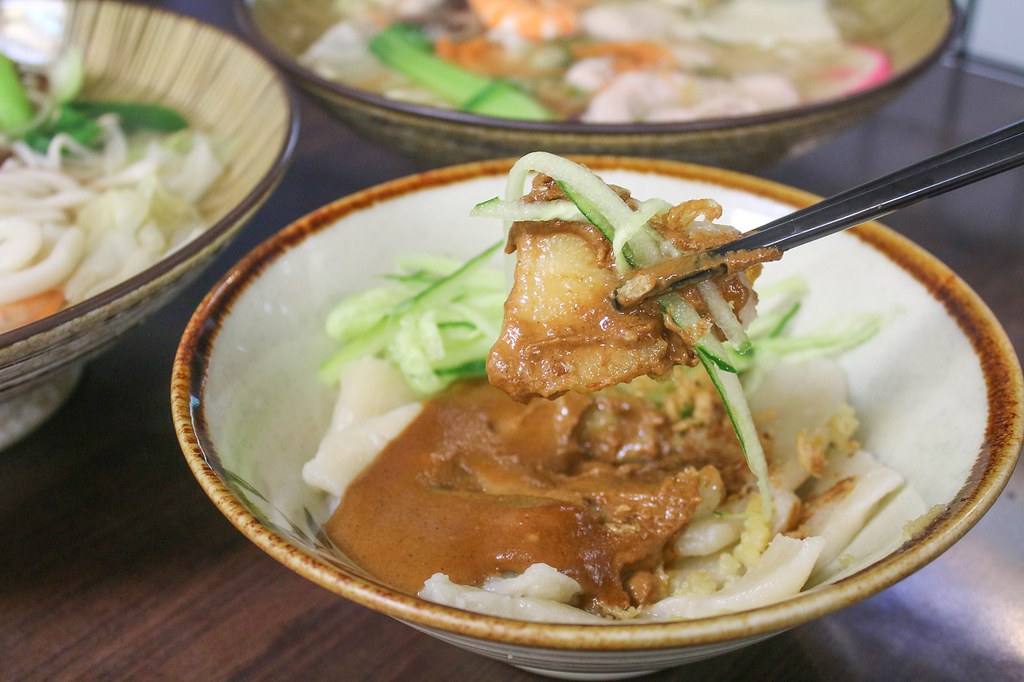 巧食屋手打麵疙瘩│麵疙瘩Q勁十足，湯頭清爽、芝麻醬濃郁！【捷運南京三民美食】