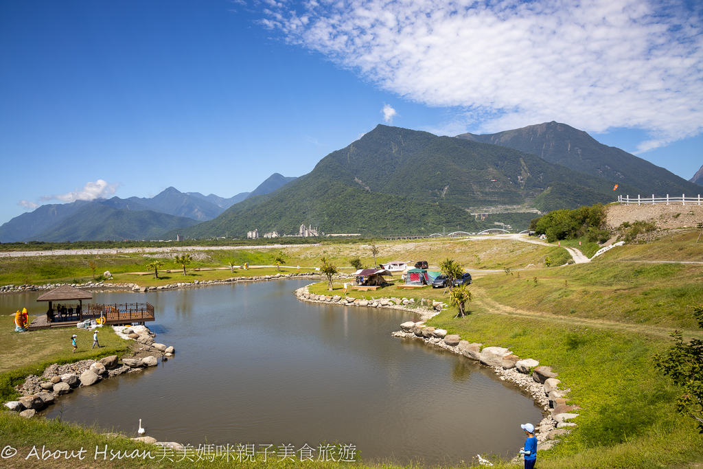 花蓮親子景點 崇德瑩農場 美得太不真實的免費景點 園內可以餵羊餵馬 享受蒼茫天際之美 @嘿!部落!