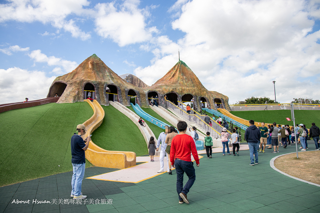 苗栗竹南親子景點 獅山多功能運動公園 人太多小朋友也多 地方占地廣大 這篇來聊聊一些給爸媽們的注意資訊 @嘿!部落!