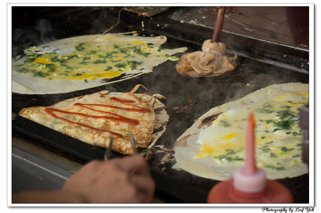 【逢甲夜市蛋餅】明倫蛋餅│香嫩不油膩的人氣蛋餅 、 逢甲美食