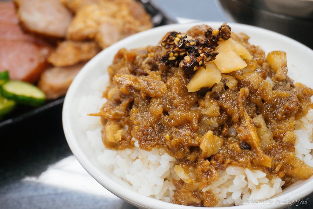 【東湖美食】李ㄚ鹹傳統小吃│酥炸紅燒肉超美味，魯肉飯黏嘴不膩嘴！ 李阿鹹東湖、東湖便當推薦 @嘿!部落!