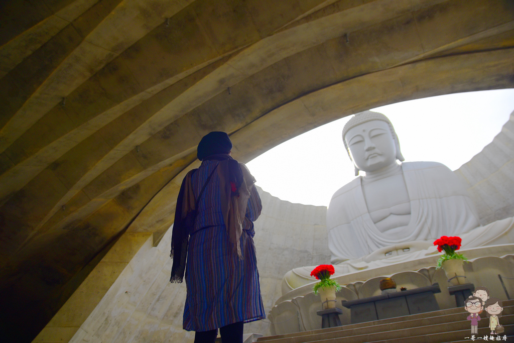 札幌市郊景點｜安藤忠雄建築．頭大佛＋地藏化摩艾像～真駒内滝野霊園 @嘿!部落!