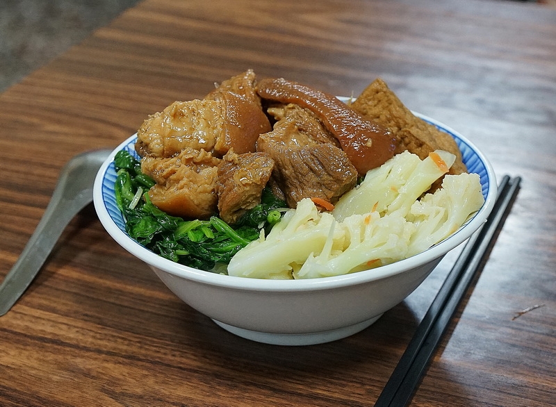 [花蓮吉安美食]2 3訪金贊腿庫飯-誠意十足的庶民美食 少見麻油雞腿飯 冬天吃真是舒服 @嘿!部落!