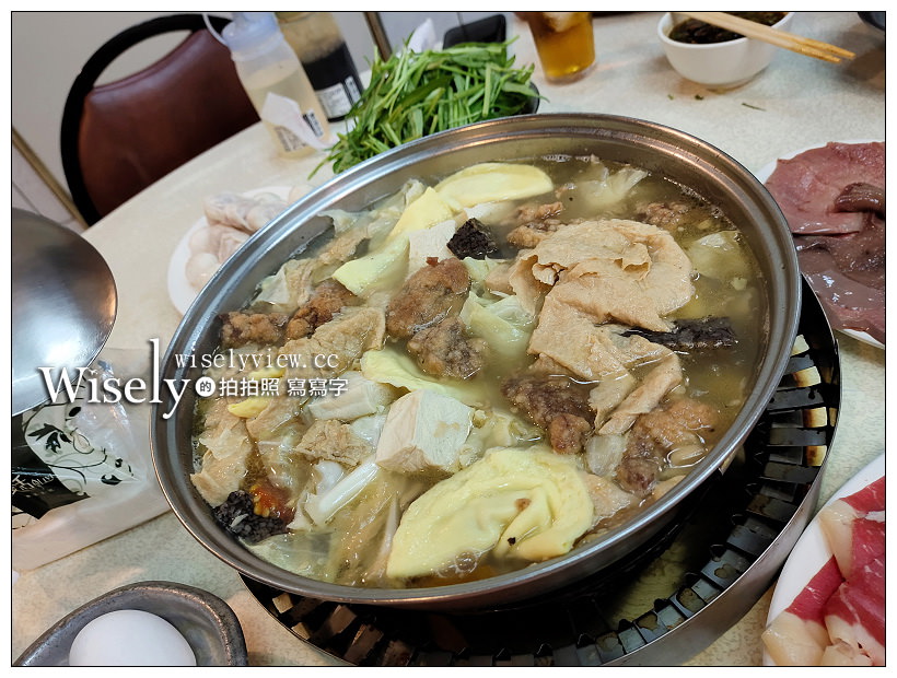 台北萬華。紅樓東家沙茶火鍋（東家食堂）︱原西門町紅樓旁60年老店～台北美食／萬華美食／南機場夜市美食／植物園美食 @嘿!部落!