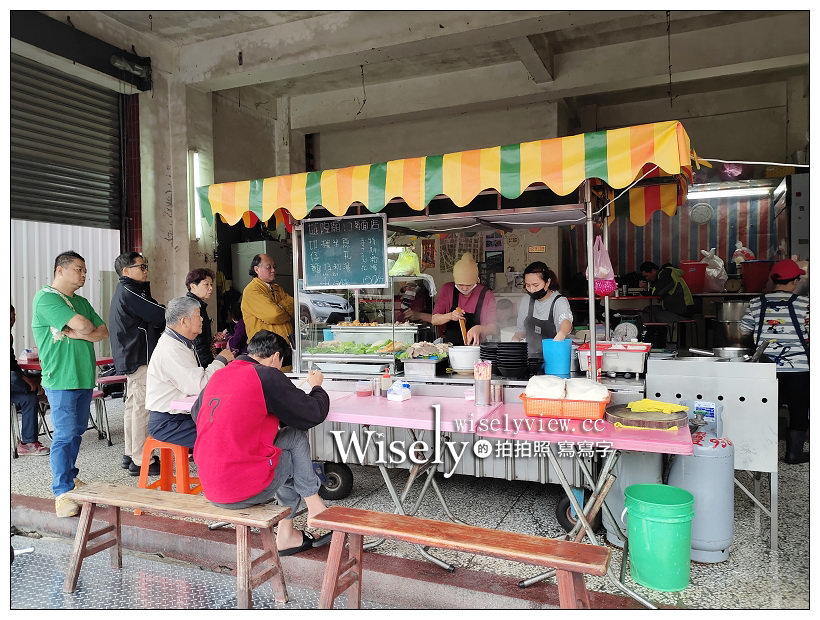 宜蘭美食。城隍廟口麵店︱在地人的平價早午餐，黑白切好吃而湯頭滋味佳～宜蘭城隍廟美食 x 宜蘭銅板小吃