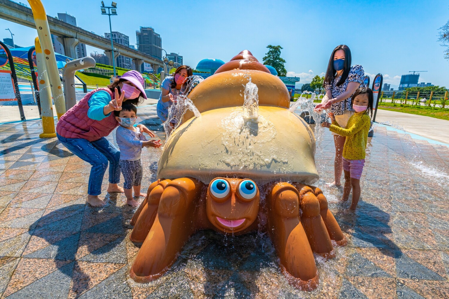 【熊猴森樂園】海世界水樂園.新北大都會公園親子.近捷運三重站 @嘿!部落!