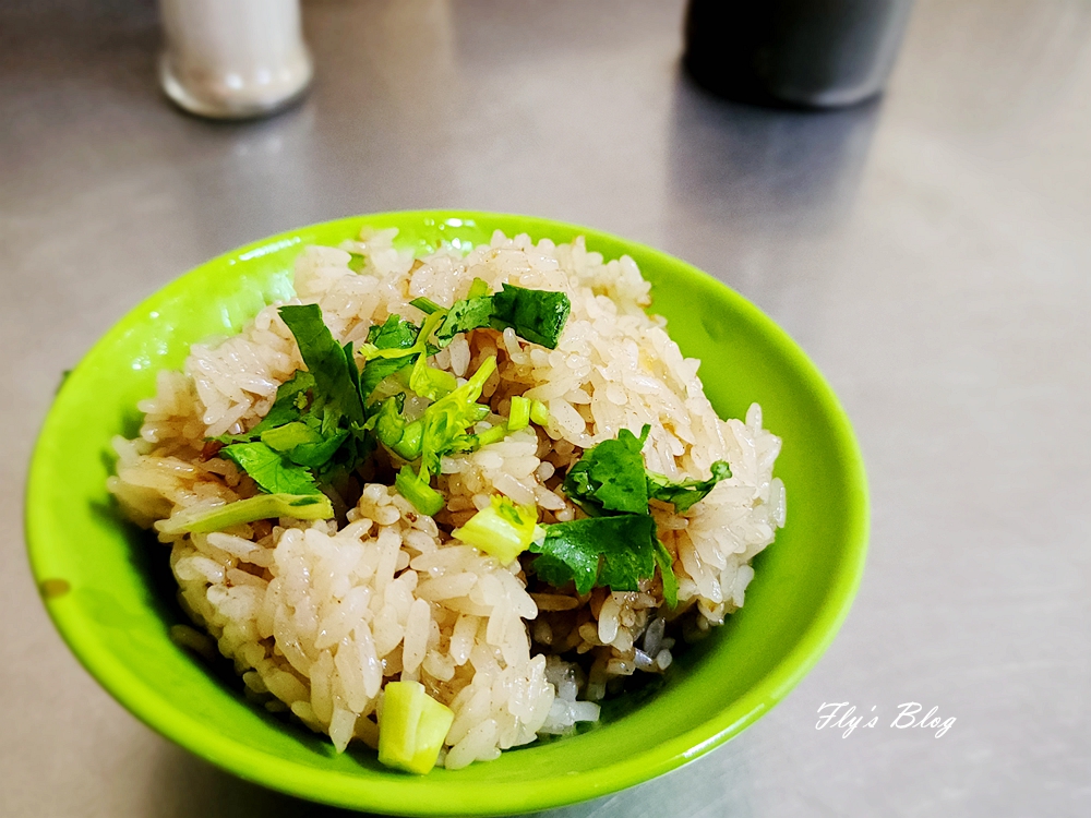 一個50元就能吃飽飽的早餐，古早味麵店的餛飩麵與油飯大受歡迎 @嘿!部落!