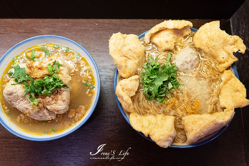 綻開如花朵的魚酥麵線，搭配芋頭貢丸好跳tone，可愛柴柴隨機出沒！店內還有素食麵線、肉粽、臭豆腐、泰式涼拌小菜 @嘿!部落!