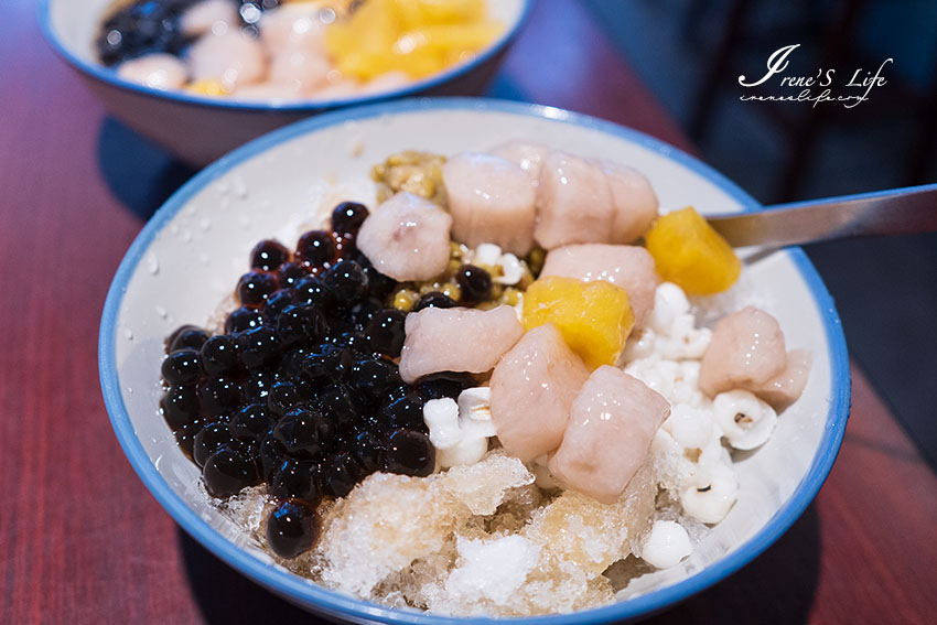 台北車站後站、華陰街｜物美價廉的好吃豆花，用的是九份賴阿婆芋圓，想吃阿婆芋圓不用到九份