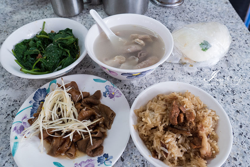 萬華車站美食｜艋舺阿萬油飯走過一甲子的老店，在地人的台式早餐(泰瑞食記) @嘿!部落!