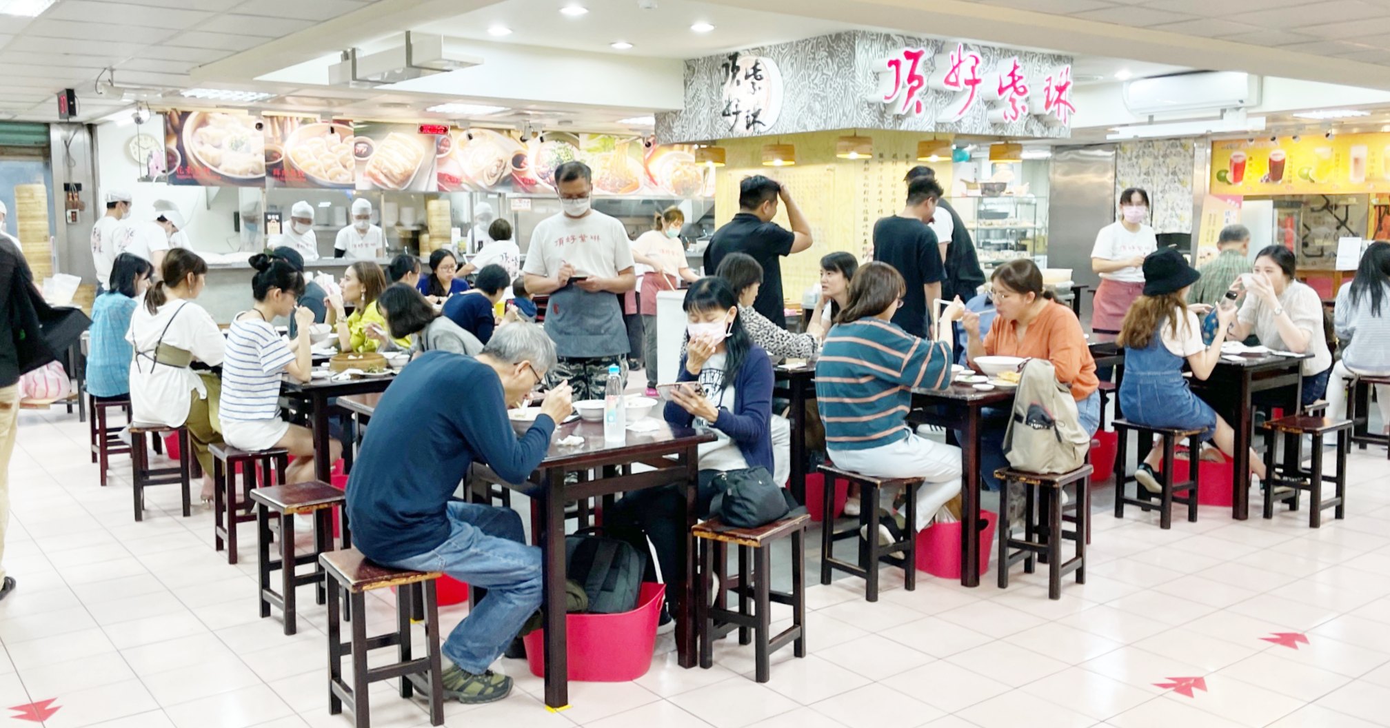 【忠孝敦化美食】頂好紫琳蒸餃館，吃蒸餃不如吃綠豆粥(菜單) @嘿!部落!