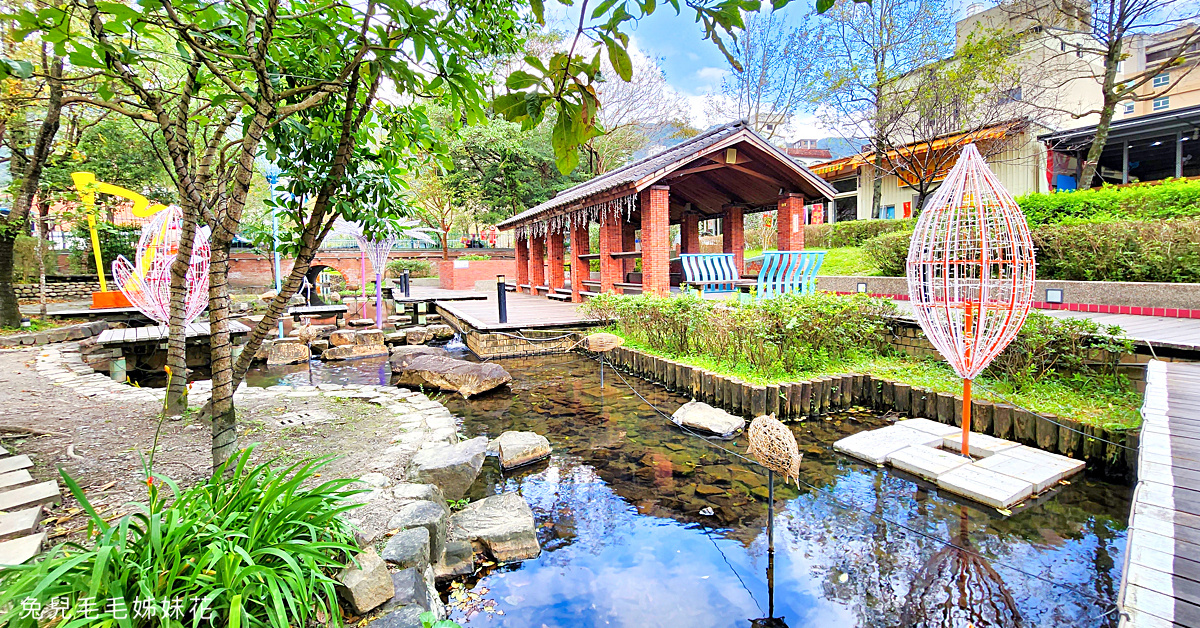 宜蘭免費景點》湯圍溝溫泉公園～暖呼呼免費足湯，水岸燈海超漂亮!! @嘿!部落!