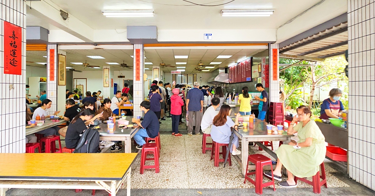 花蓮美食》美崙紅茶～超人氣排隊早餐店，粉漿蛋餅、法國吐司是招牌，還有隱藏版杏仁紅茶 @嘿!部落!