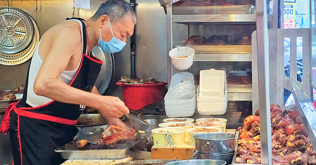 老牌張豬腳飯｜大橋頭延三夜市必吃台北最強豬腳飯，外帶便當包不停 @嘿!部落!